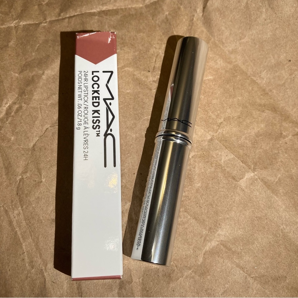 Mac lipstick